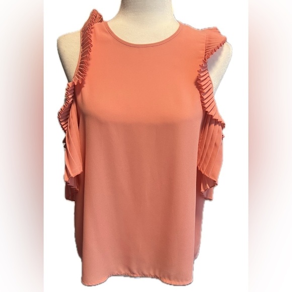 Delfi Collective Everly pleated ruffled cold shoulder tank top in “blush” size S - Picture 7 of 10